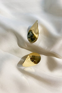 Sculp earrings gold
