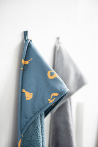 Hooded towel OS Whippy weasel